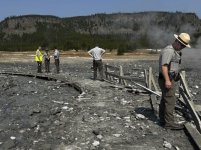 Yellowstone-Geyser-Explosion-e1721777326542[1].jpg