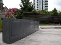 communism-victims-memorial_jo02_295576911[1].jpg