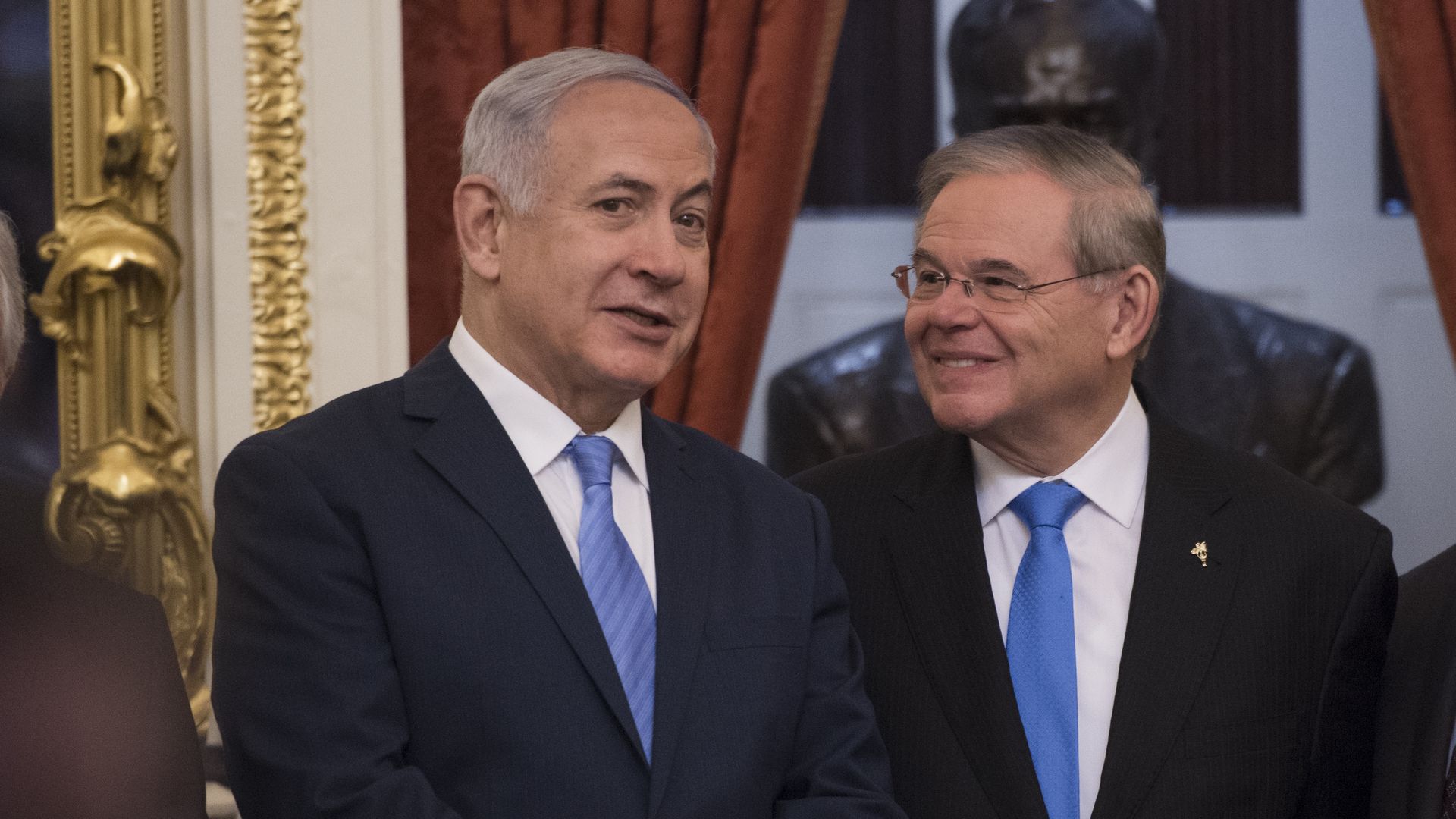 Israeli Prime Minister Benjamin Netanyahu, second from left, poses for a picture with Chairman Bob Corker, R-Tenn., left, ranking member Sen. Bob Menendez, D-N.J., center