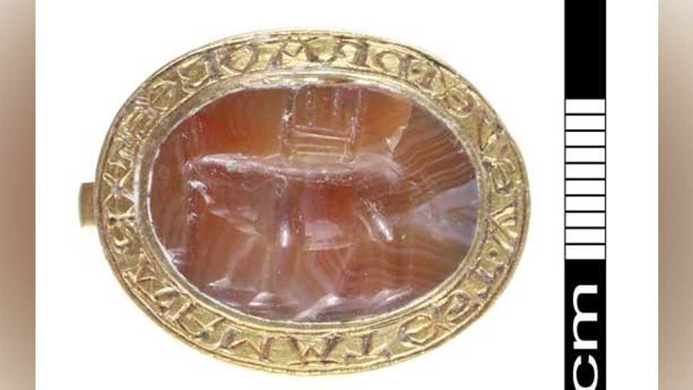Medieval gold seal matrix