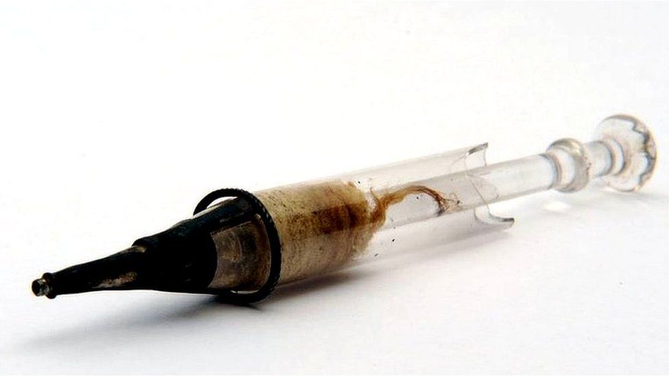 Original syringe created by Alexander Wood Original syringe created by Alexander Wood