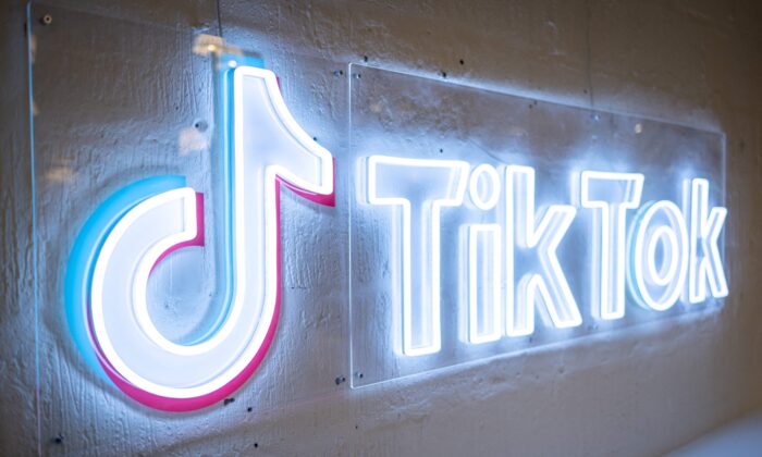 The TikTok logo at the video hosting service's UK office in London, England, on Feb. 9, 2022. (Tolga Akmen/AFP via Getty Images)